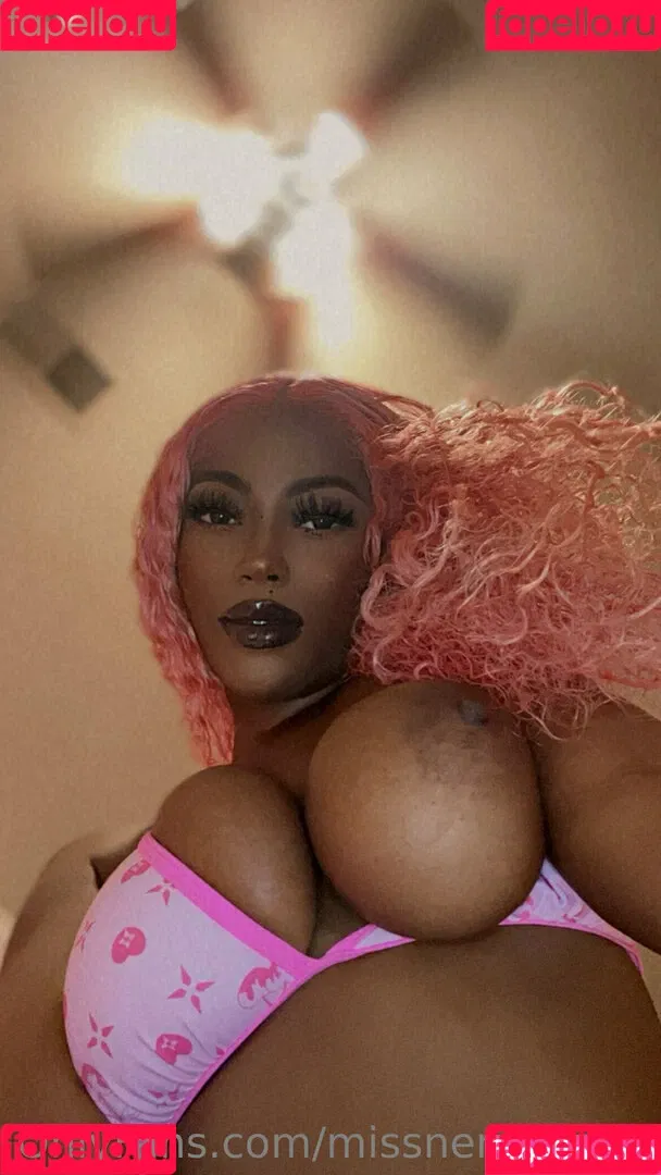 missnenebanks Onlyfans Photo Gallery 