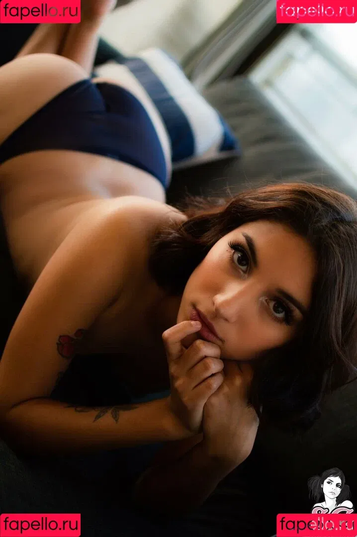 Acuarius SG Onlyfans Photo Gallery 