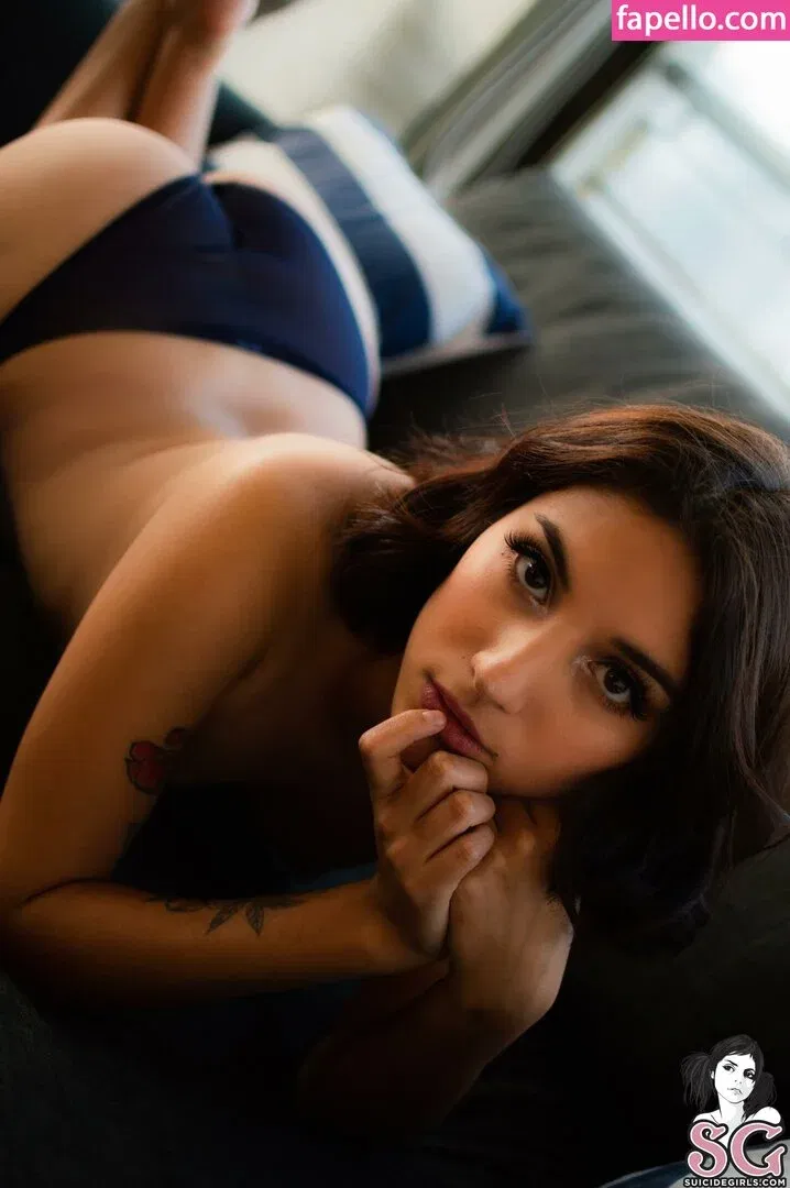 Acuarius SG Onlyfans Photo Gallery 