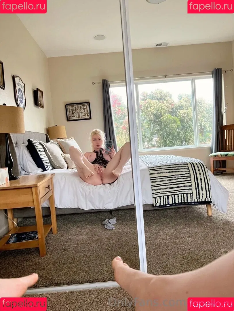 Lilly Bloomes Onlyfans Photo Gallery 