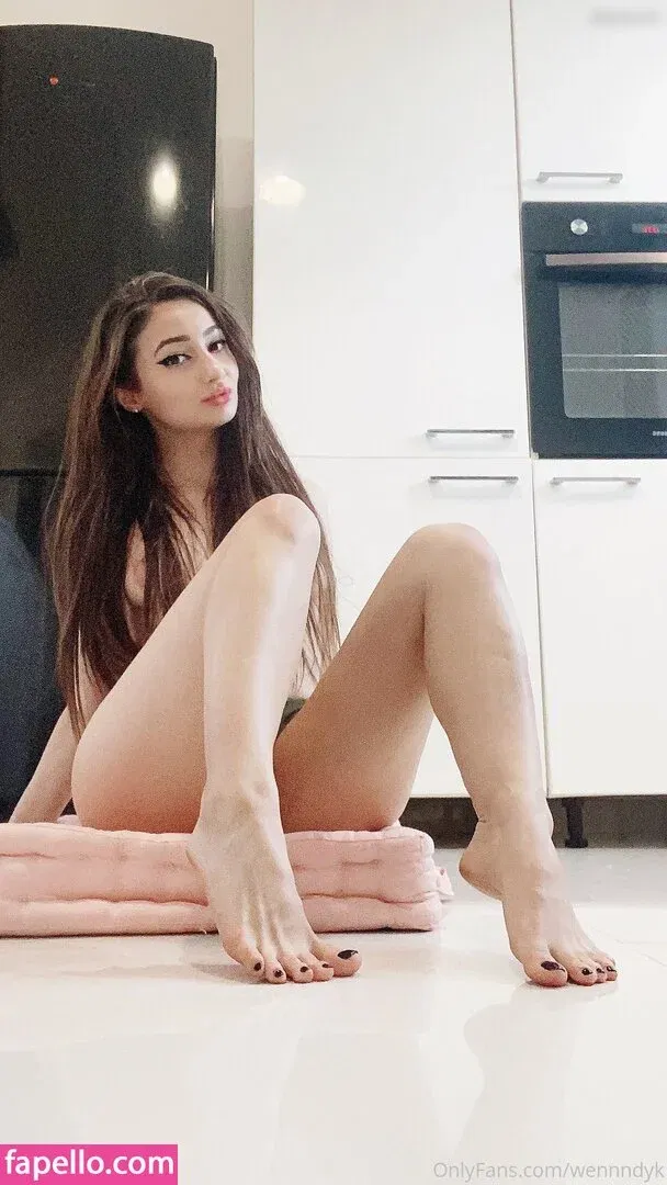 WennndyK Onlyfans Photo Gallery 