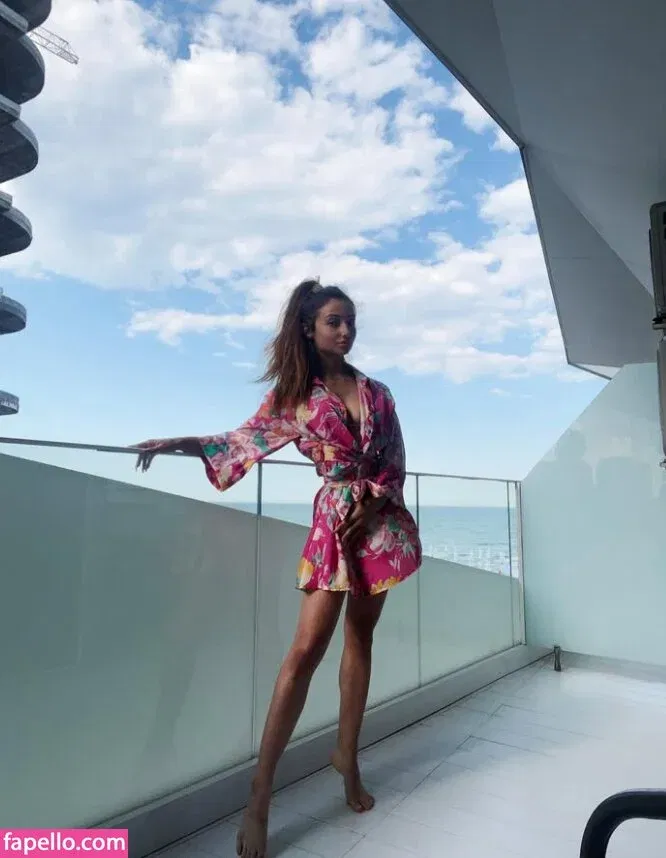 WennndyK Onlyfans Photo Gallery 