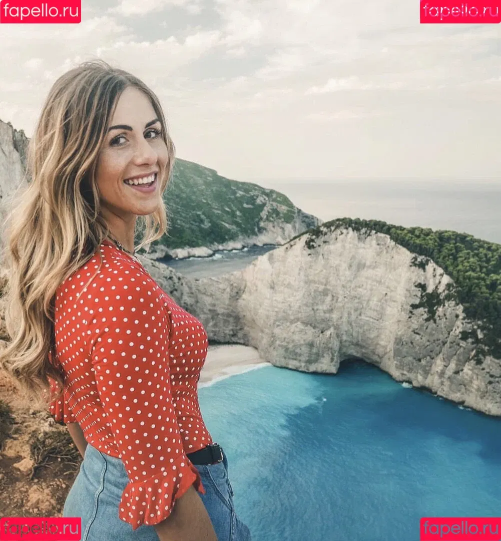 Dara Masi Onlyfans Photo Gallery 
