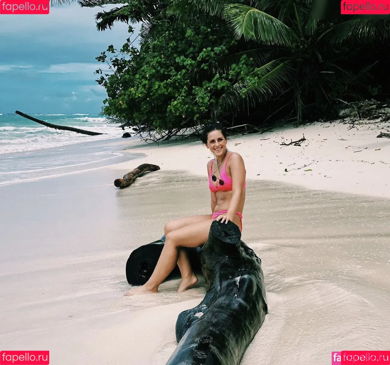 Dara Masi Onlyfans Photo Gallery 