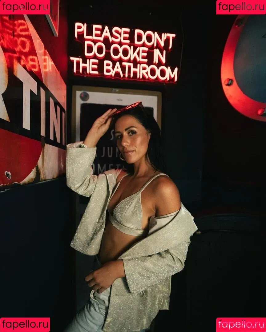 Dara Masi Onlyfans Photo Gallery 