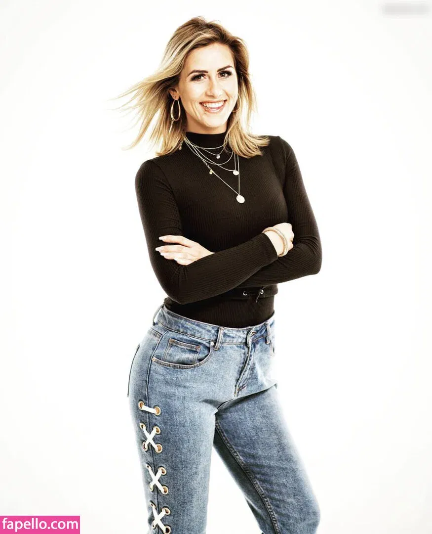 Dara Masi Onlyfans Photo Gallery 