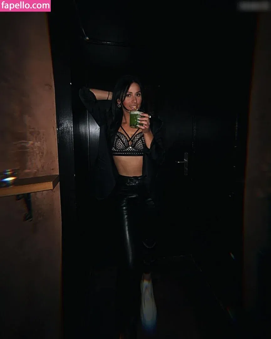 Dara Masi Onlyfans Photo Gallery 