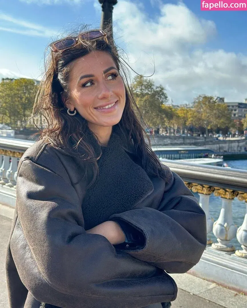 Dara Masi Onlyfans Photo Gallery 