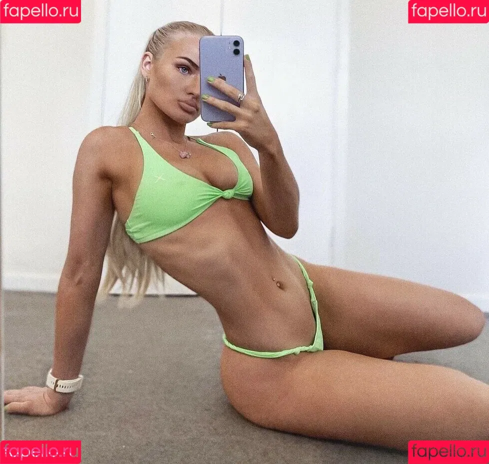 Zara Louisa Onlyfans Photo Gallery 