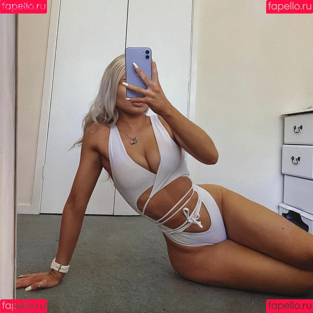 Zara Louisa Onlyfans Photo Gallery 