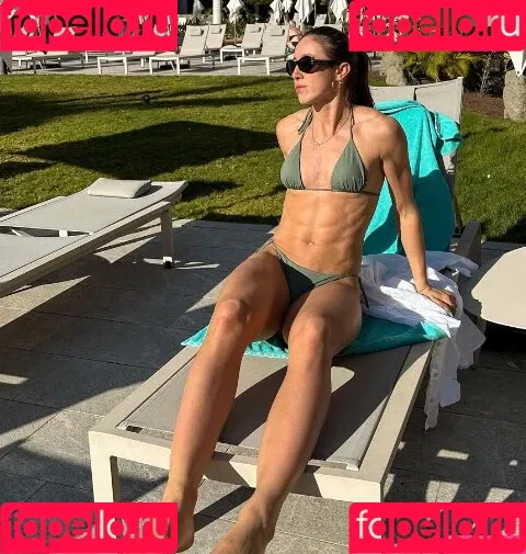 Suzanne Schulting Onlyfans Photo Gallery 