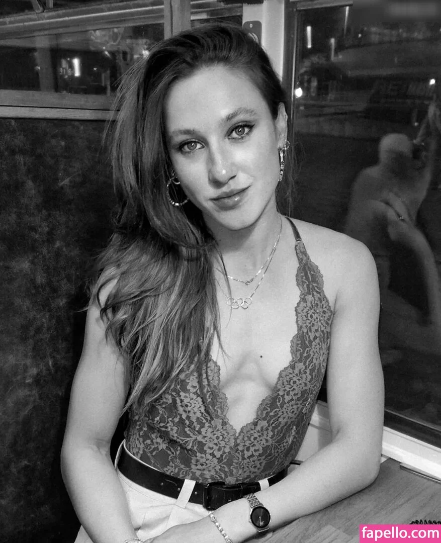 Suzanne Schulting Onlyfans Photo Gallery 