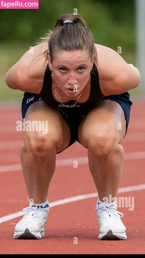 Suzanne Schulting Onlyfans Photo Gallery 