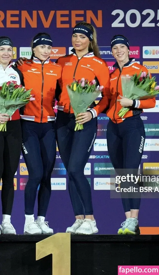 Suzanne Schulting Onlyfans Photo Gallery 