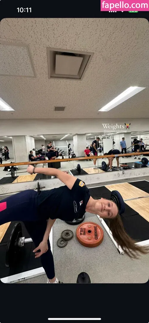 Suzanne Schulting Onlyfans Photo Gallery 