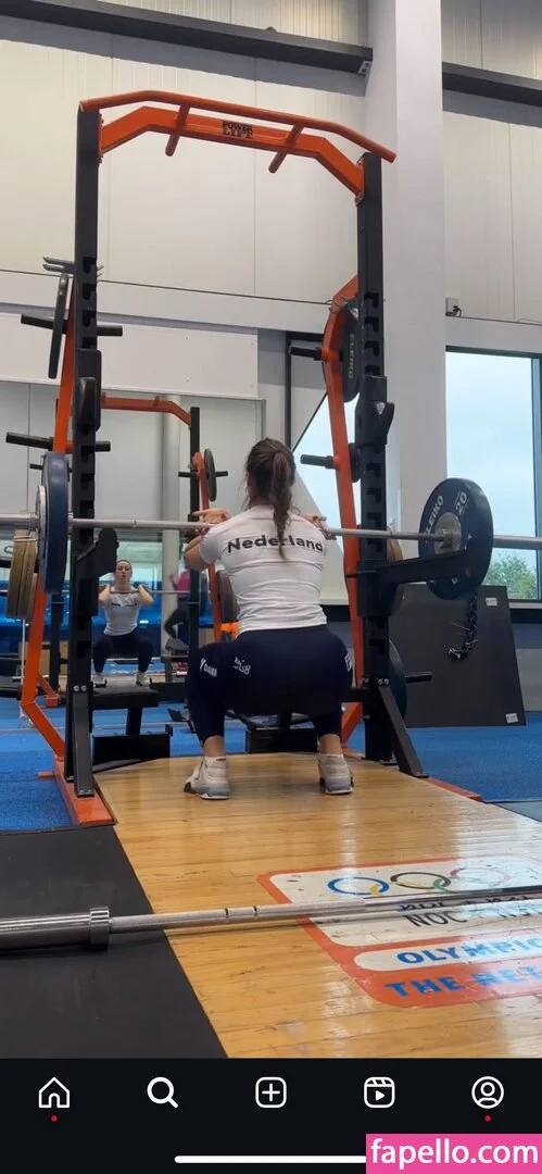 Suzanne Schulting Onlyfans Photo Gallery 