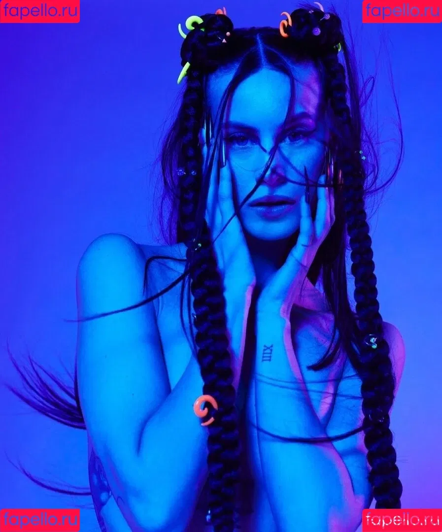 Milena Smit Onlyfans Photo Gallery 