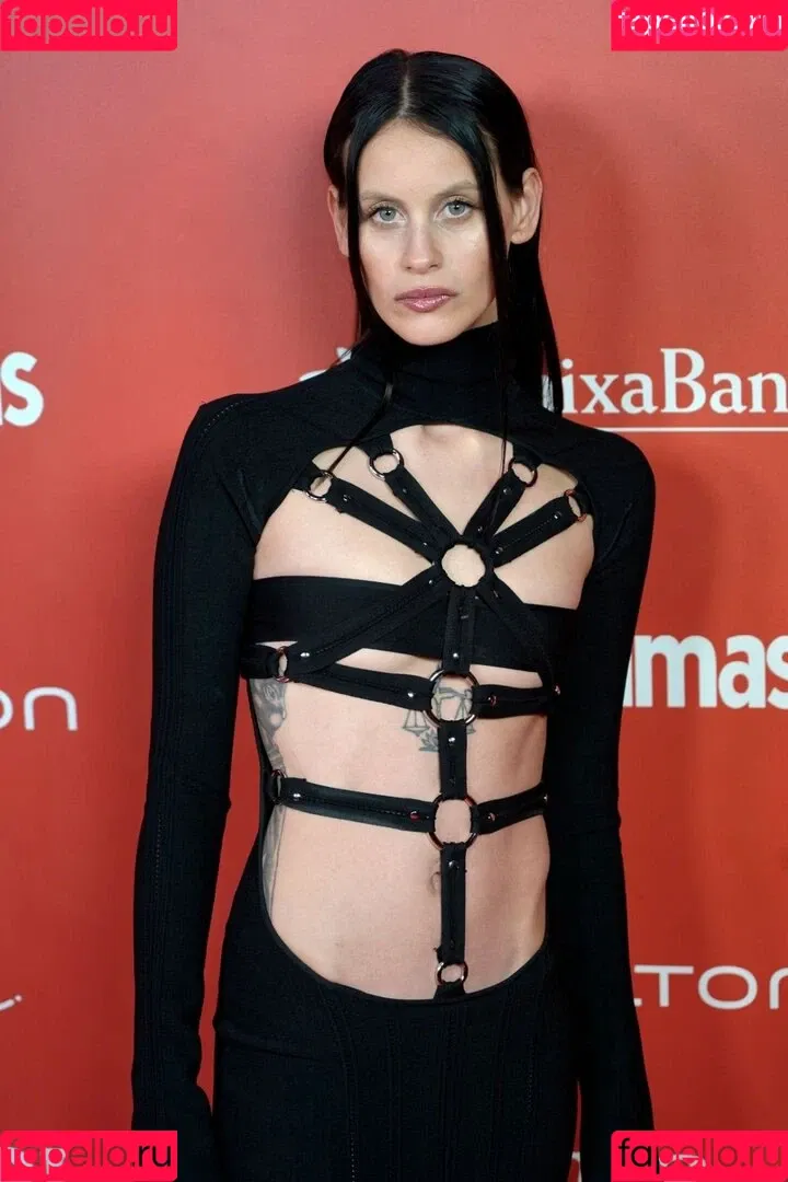Milena Smit Onlyfans Photo Gallery 