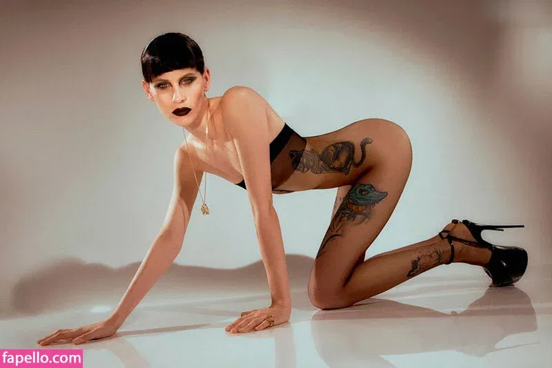 Milena Smit Onlyfans Photo Gallery 