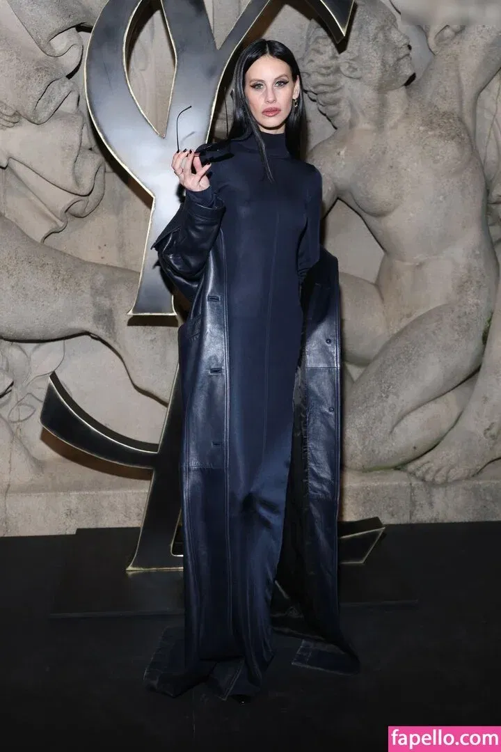 Milena Smit Onlyfans Photo Gallery 