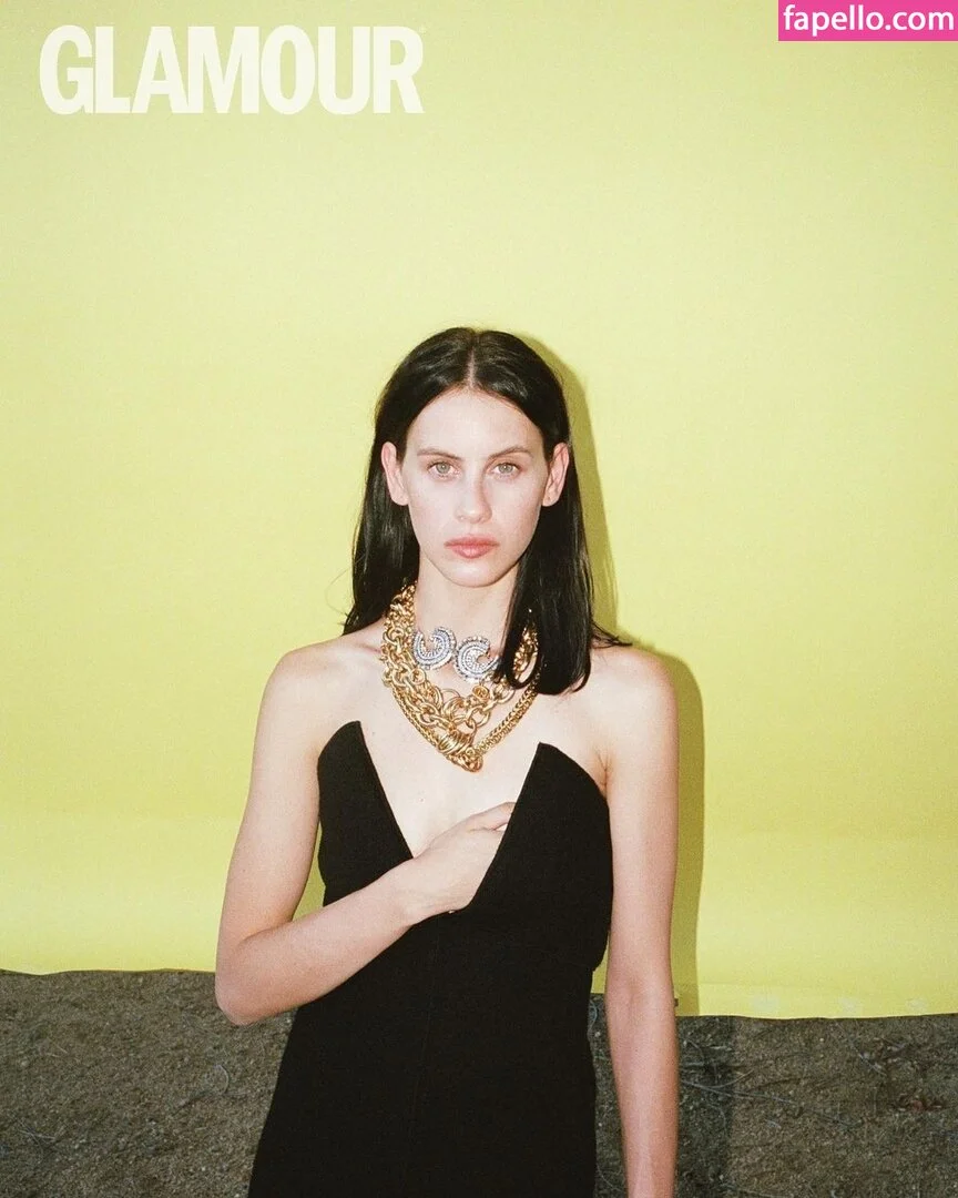 Milena Smit Onlyfans Photo Gallery 