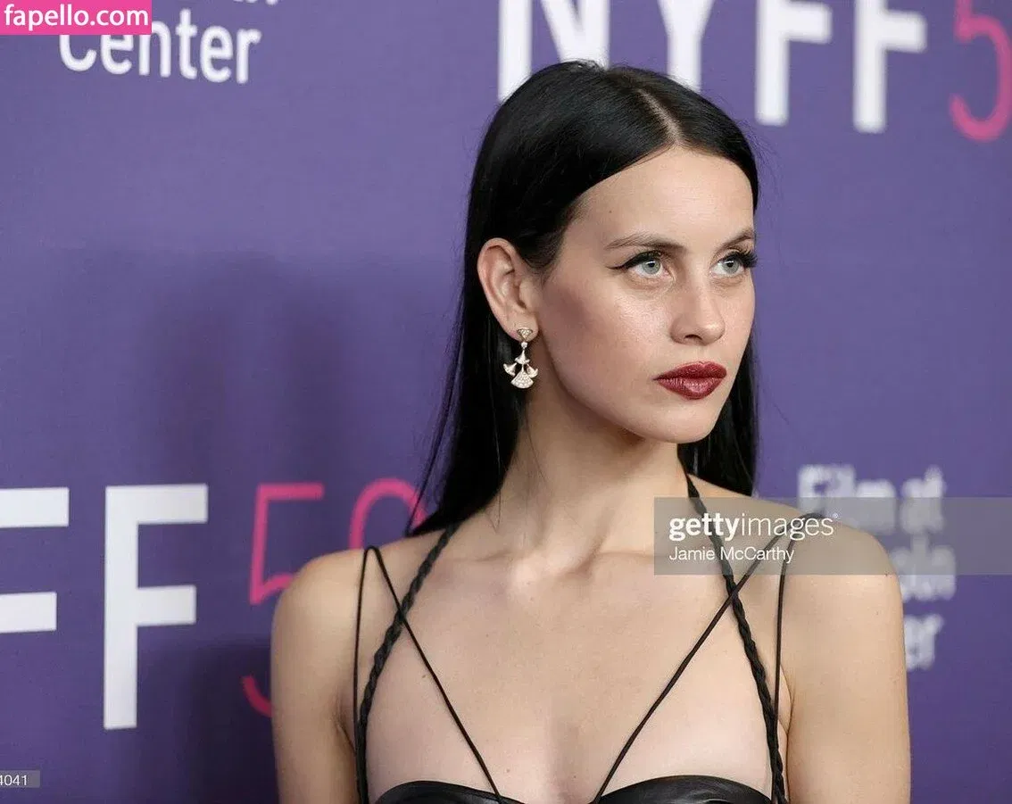 Milena Smit Onlyfans Photo Gallery 