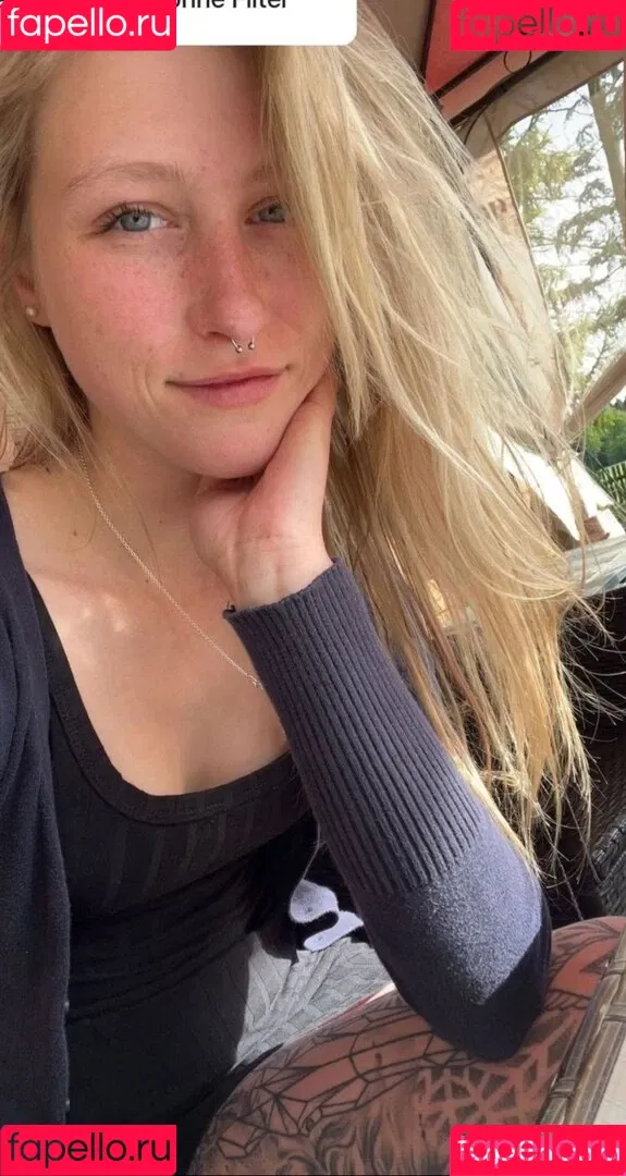 Kuhmädchen Silvana Onlyfans Photo Gallery 