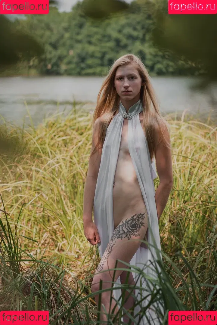Kuhmädchen Silvana Onlyfans Photo Gallery 