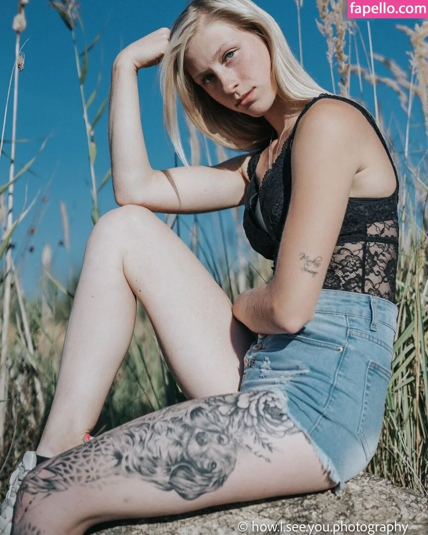 Kuhmädchen Silvana Onlyfans Photo Gallery 