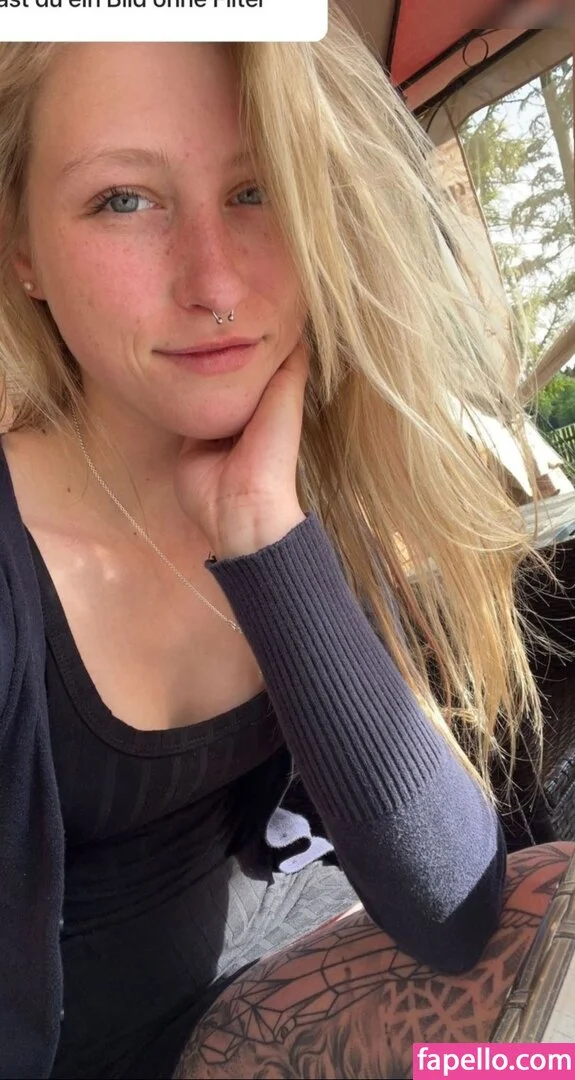 Kuhmädchen Silvana Onlyfans Photo Gallery 