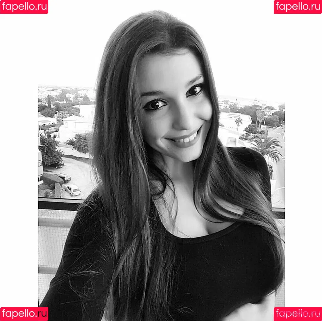 Carolina Neto Onlyfans Photo Gallery 