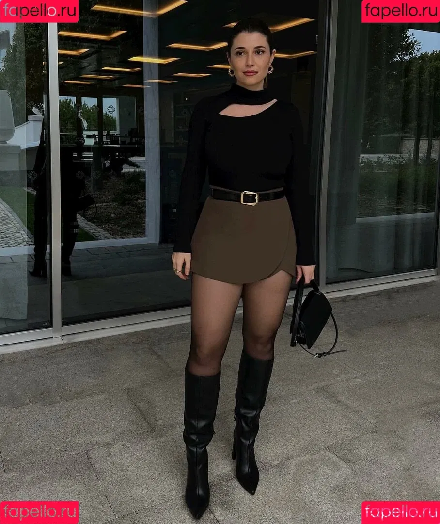 Carolina Neto Onlyfans Photo Gallery 