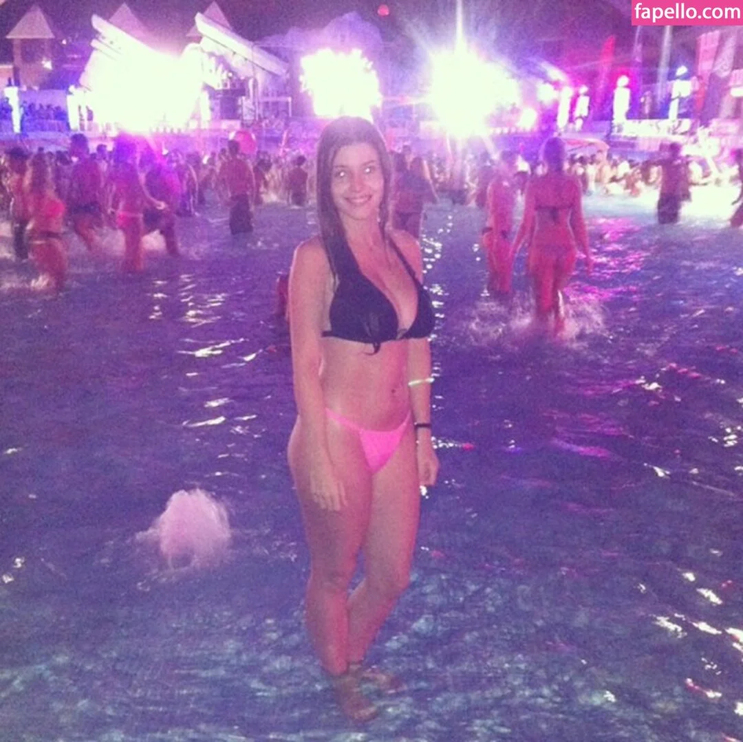 Carolina Neto Onlyfans Photo Gallery 