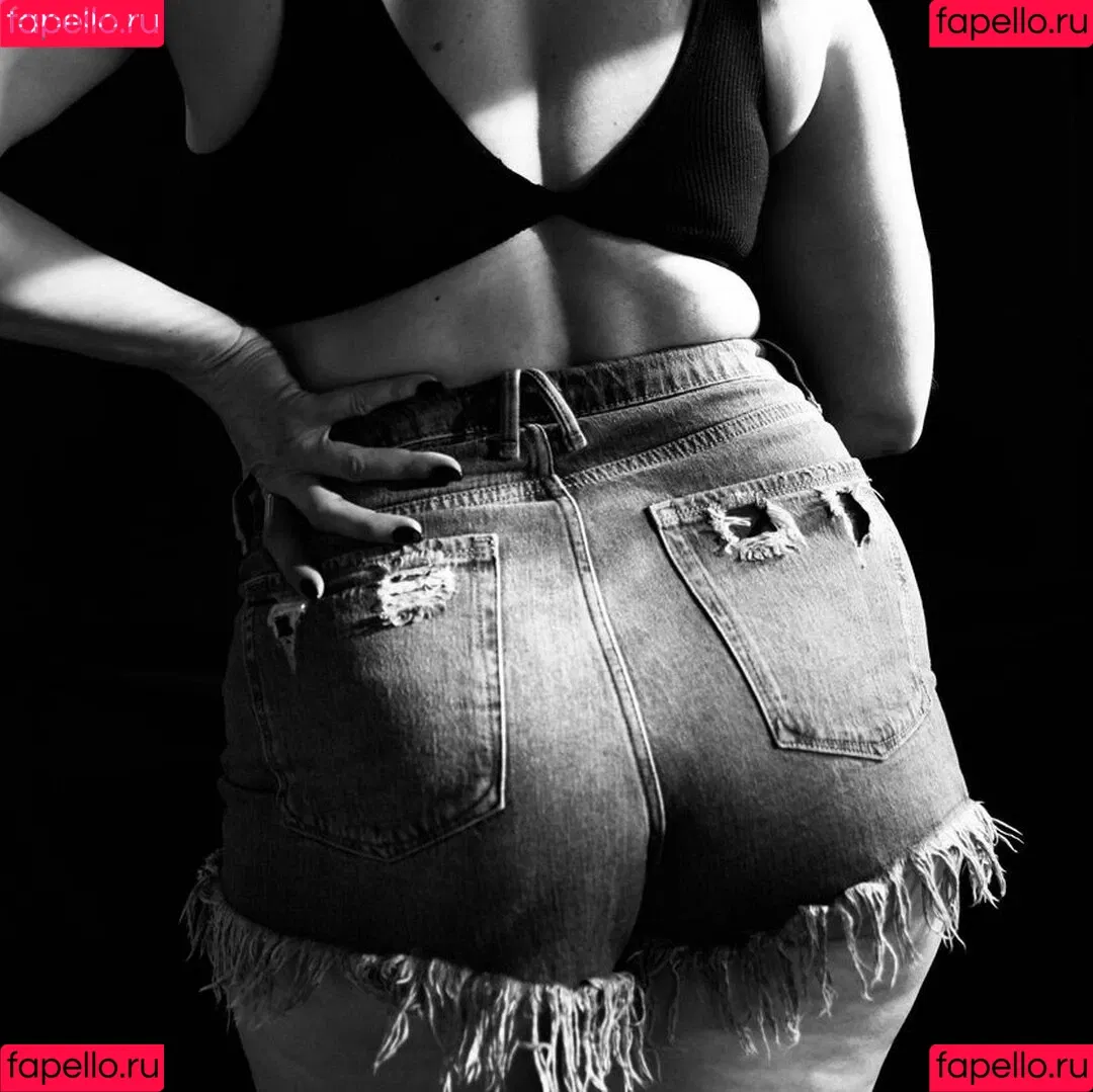mstrssts_VIP Onlyfans Photo Gallery 