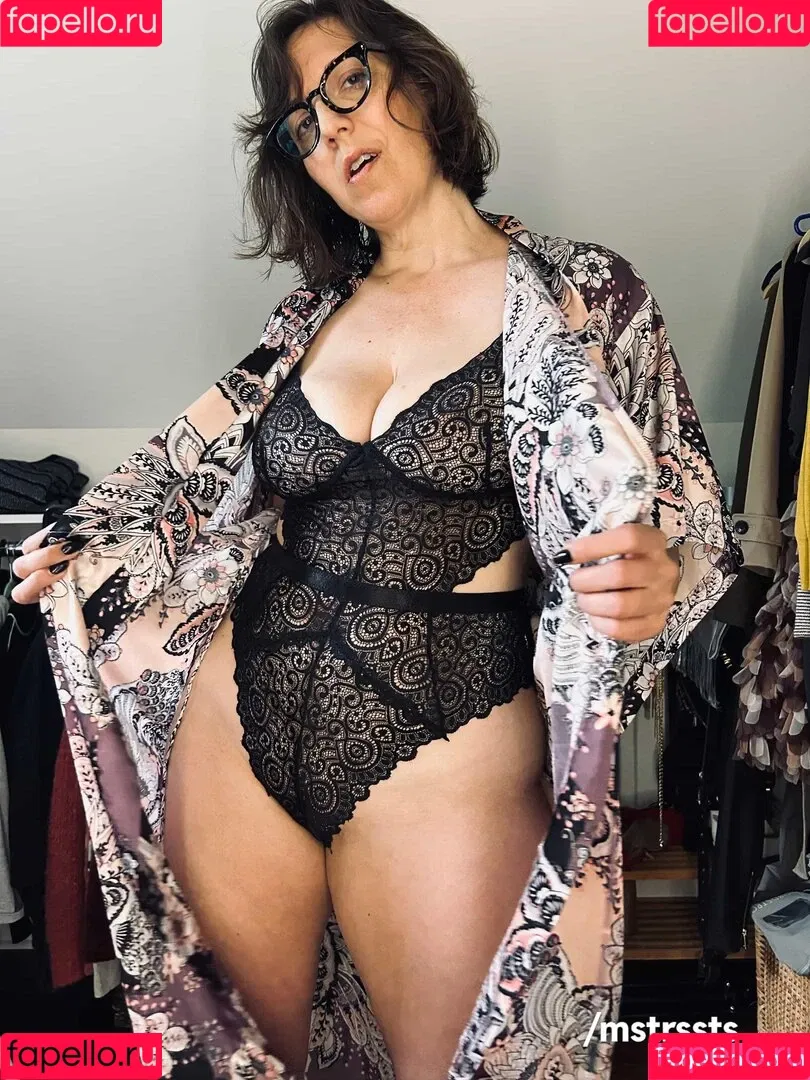 mstrssts_VIP Onlyfans Photo Gallery 