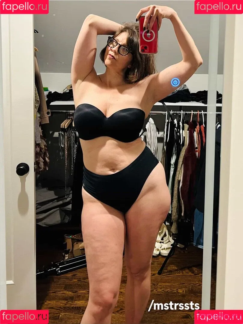 mstrssts_VIP Onlyfans Photo Gallery 
