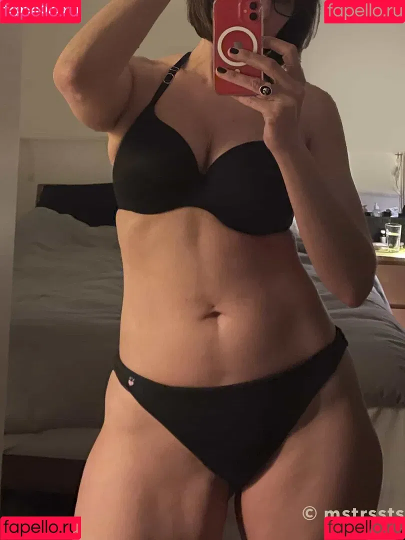 mstrssts_VIP Onlyfans Photo Gallery 