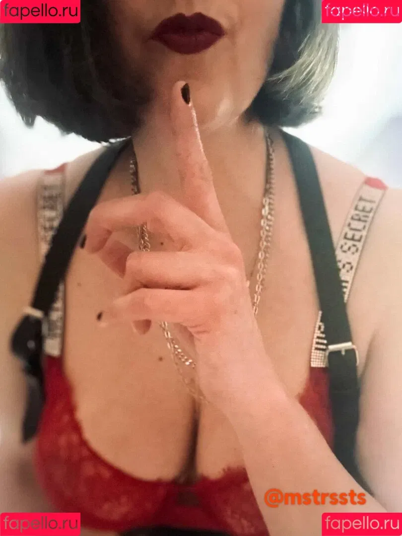 mstrssts_VIP Onlyfans Photo Gallery 