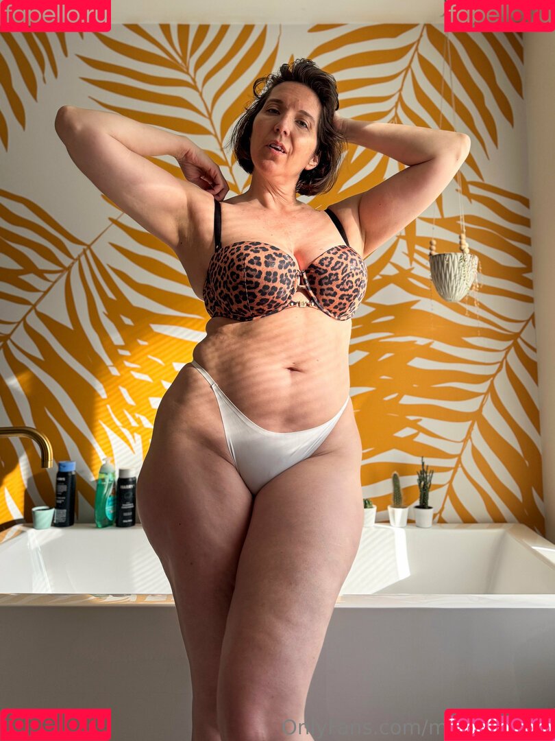 mstrssts_VIP Onlyfans Photo Gallery 