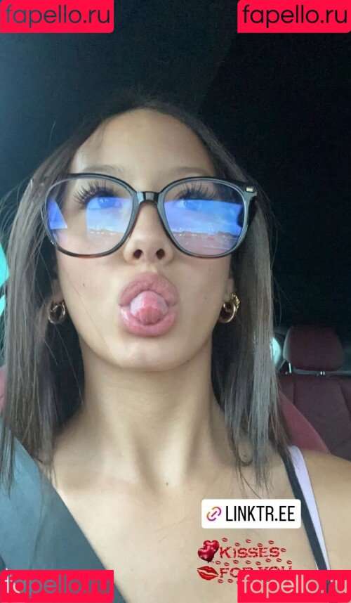 Alessandra Liu Onlyfans Photo Gallery 