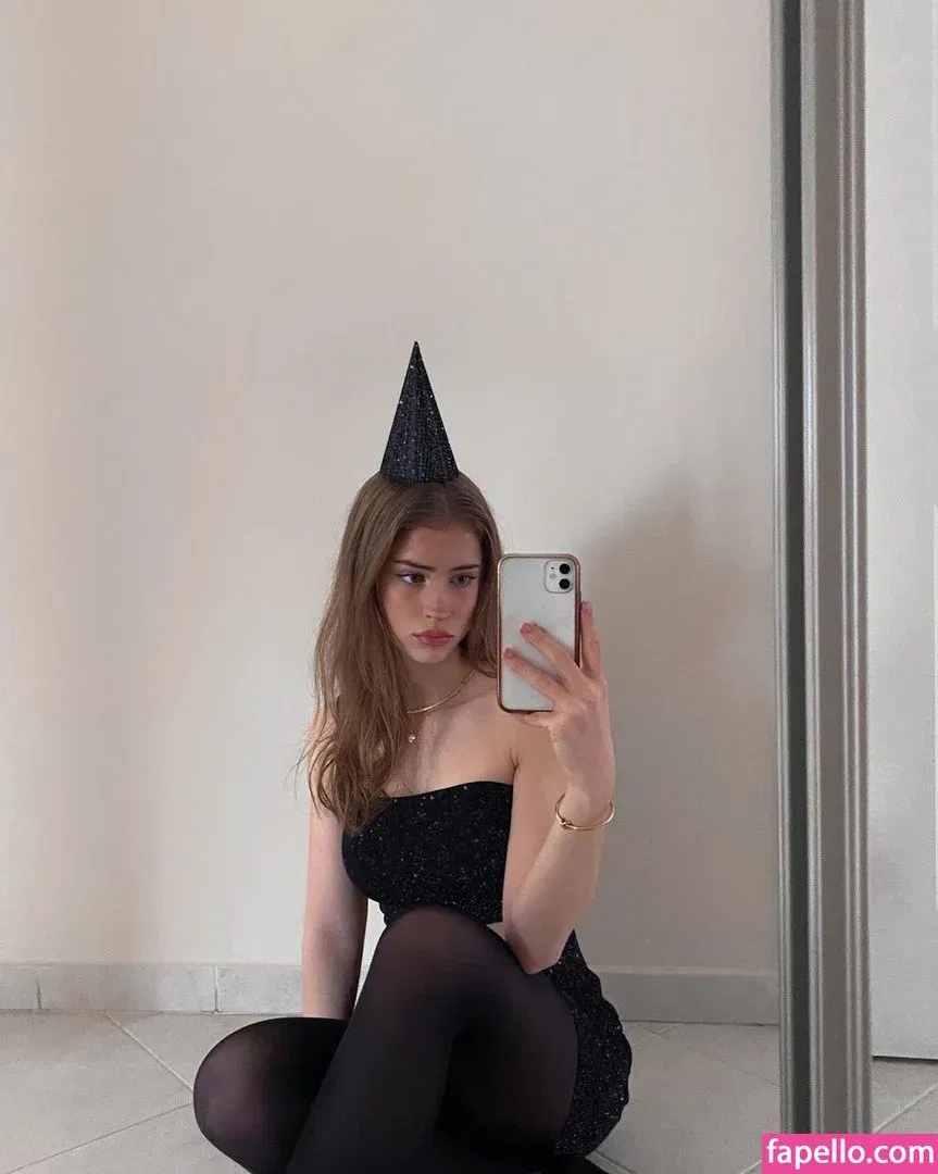 R.maria.06 Onlyfans Photo Gallery 