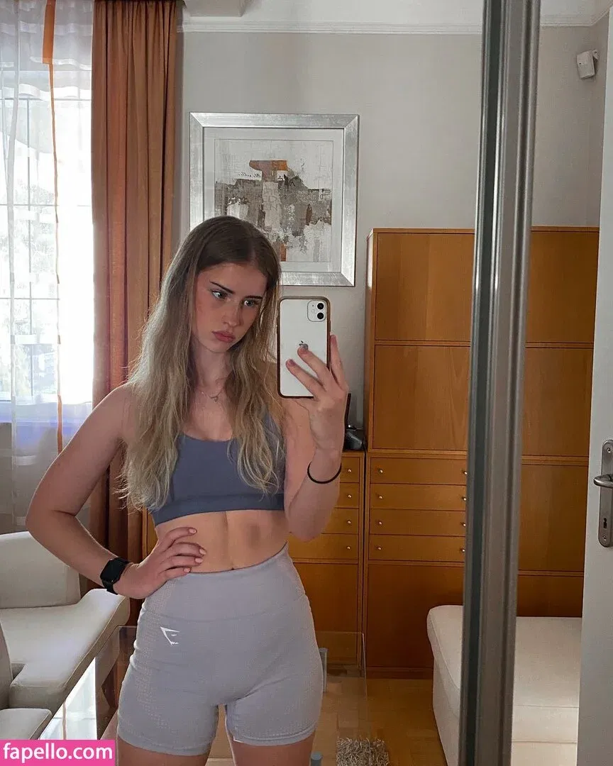 R.maria.06 Onlyfans Photo Gallery 