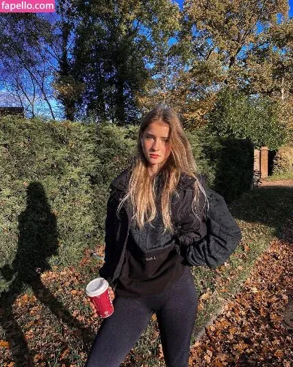 R.maria.06 Onlyfans Photo Gallery 