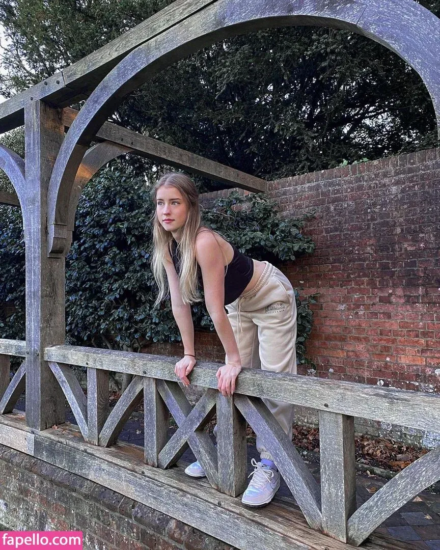 R.maria.06 Onlyfans Photo Gallery 