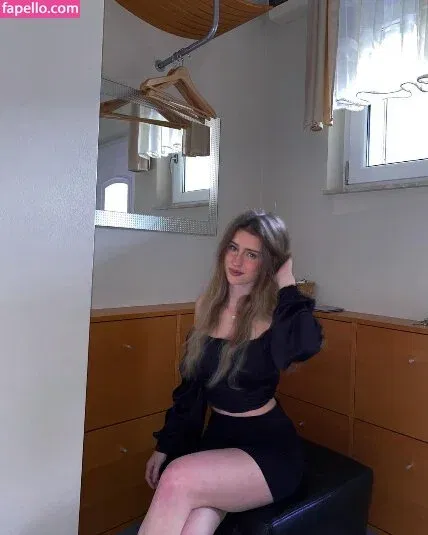 R.maria.06 Onlyfans Photo Gallery 