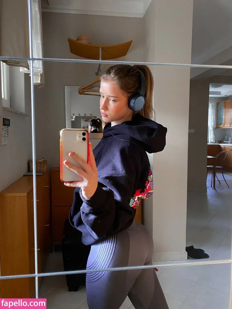 R.maria.06 Onlyfans Photo Gallery 