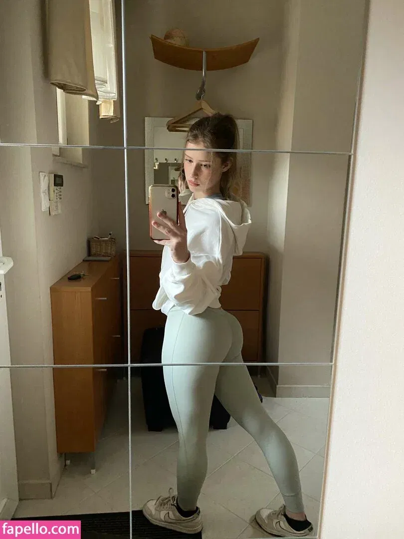 R.maria.06 Onlyfans Photo Gallery 