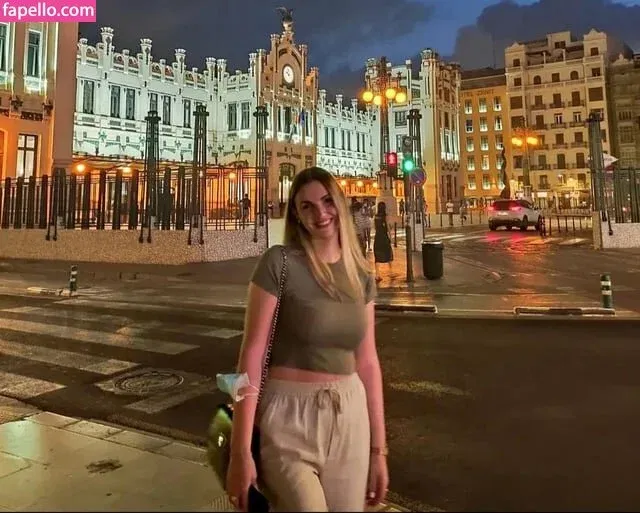 Milena And Lola Onlyfans Photo Gallery 