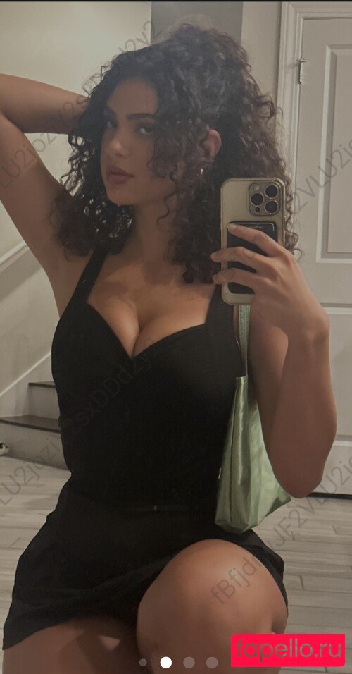 Saralagmis Nude Onlyfans Photo 6