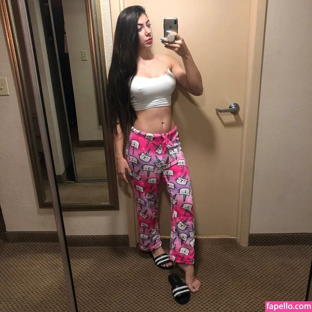Yasmim Casadias Onlyfans Photo Gallery 